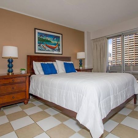 Resort Life At A Low Price- Ilikai Hotel Honolulu Zewnętrze zdjęcie
